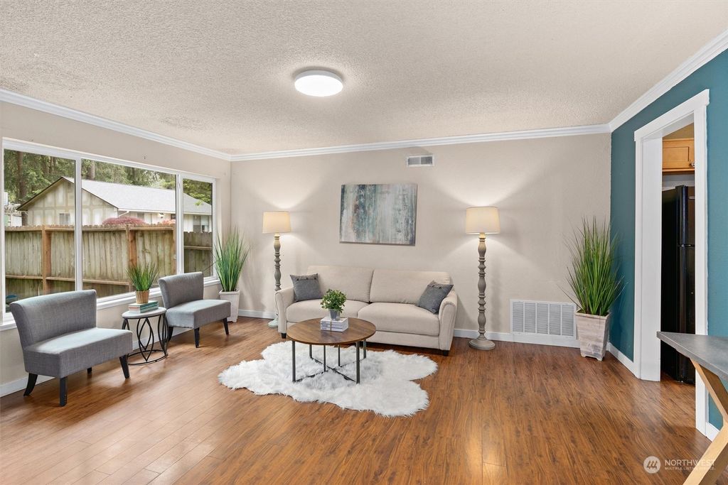 Photo of 19423 SE 267th St St, Covington, WA 98042 (MLS # 2239344)