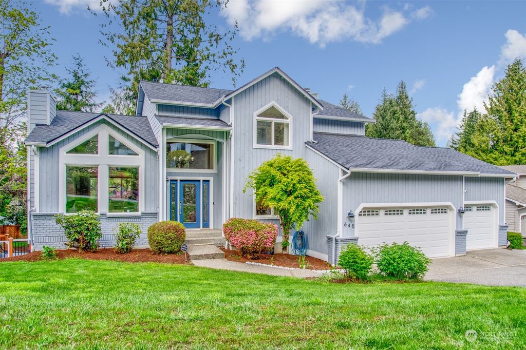 Photo of 645 Mount Logan Drive SW, Issaquah, WA 98027 (MLS # 2065241)