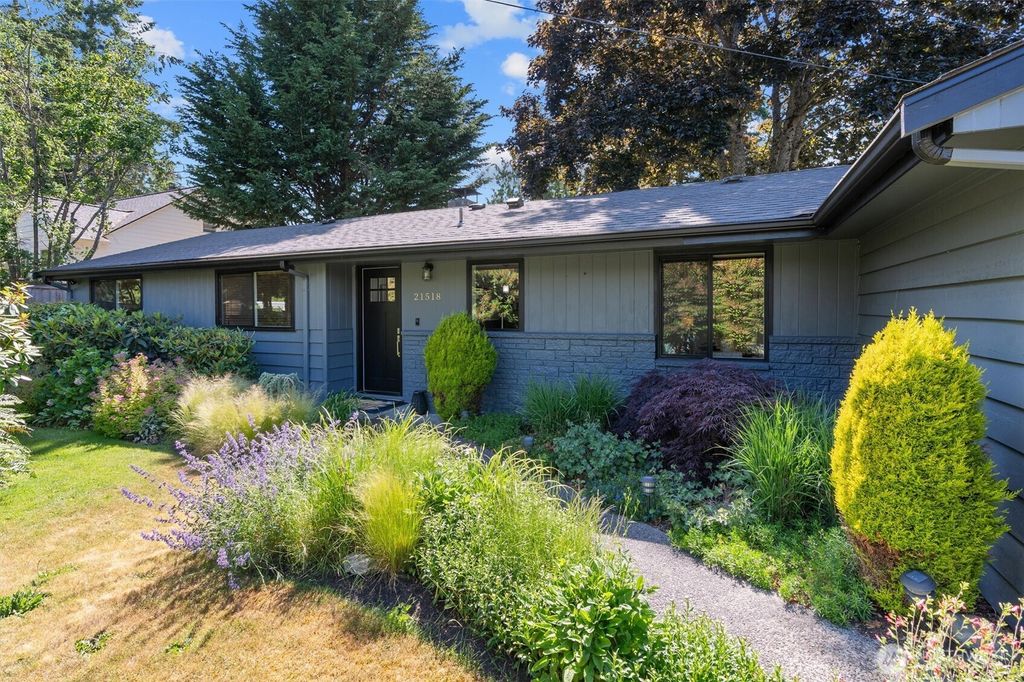 Photo of 21518 92nd Avenue W, Edmonds, WA 98020 (MLS # 2390228)