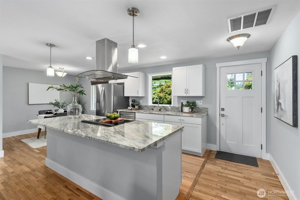 Photo of 21518 92nd Avenue W, Edmonds, WA 98020 (MLS # 2390228)
