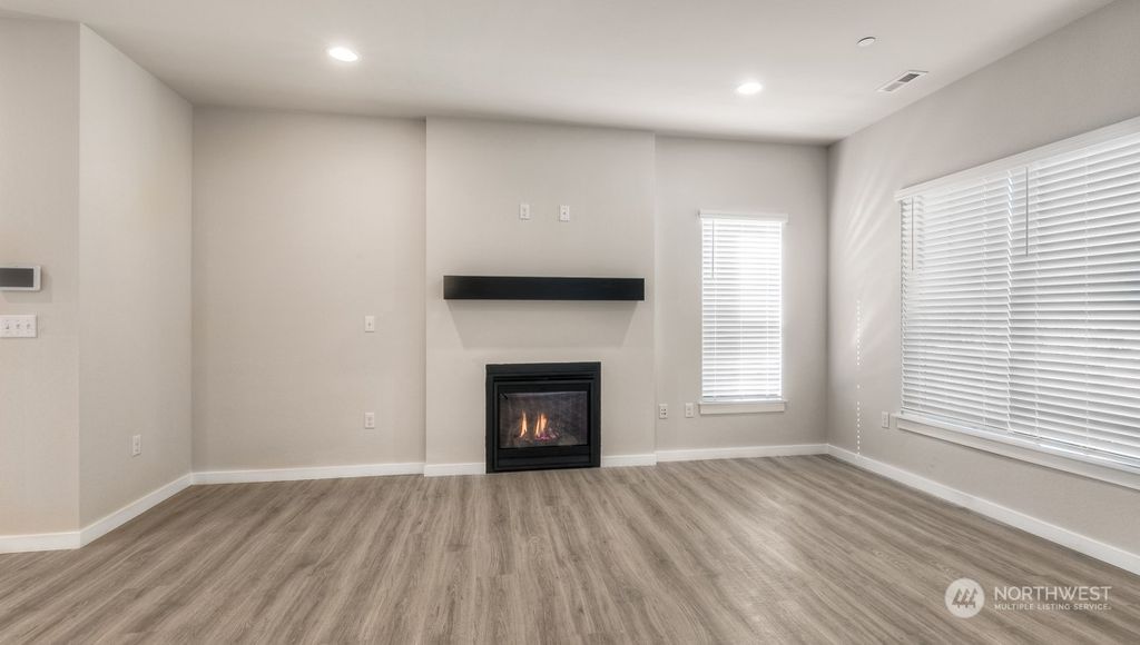 Photo of 3819 132nd Place SW #B, Lynnwood, WA 98087 (MLS # 2047985)