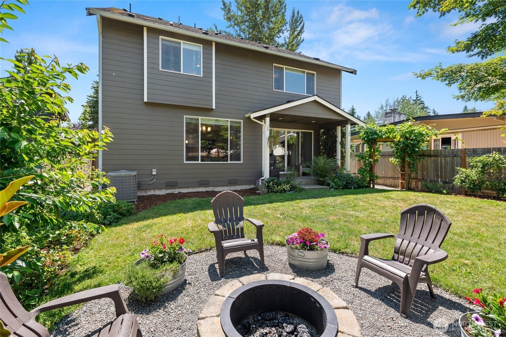 Photo of 21812 SE 270th Street, Maple Valley, WA 98038 (MLS # 2534172)