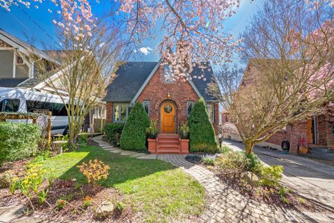 Photo of 1315 NE 70th Street, Seattle, WA 98115 (MLS # 2497158)