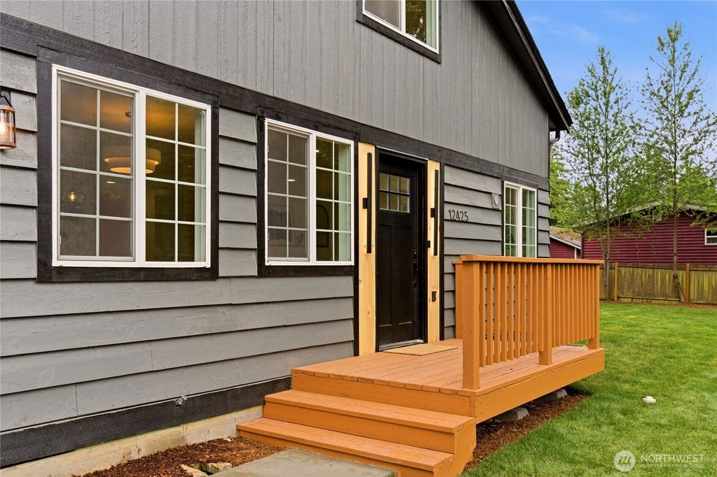 Photo of 12425 9th Drive SE, Everett, WA 98208 (MLS # 2550840)