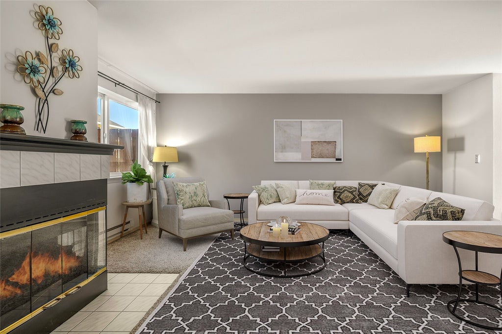 Photo of 927 132nd Street SW #C2, Everett, WA 98204 (MLS # 2597481)