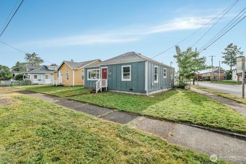 Photo of 1001 S 6th Avenue, Kelso, WA 98626 (MLS # 2526507)