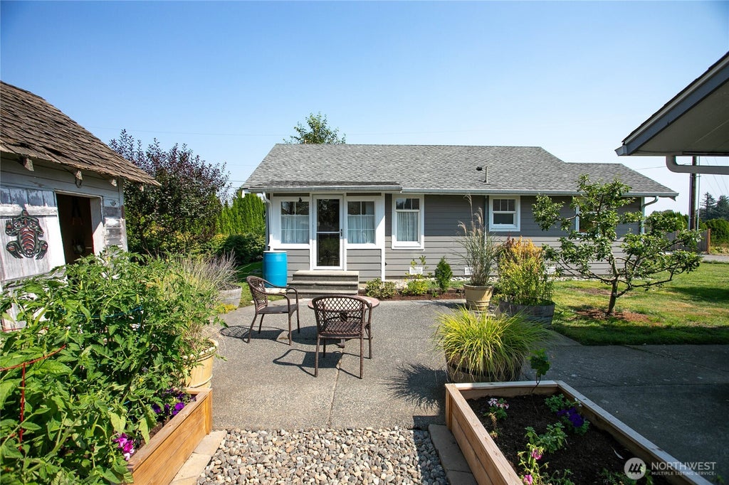 Photo of 208 Mead Avenue, Everson, WA 98247 (MLS # 2567547)