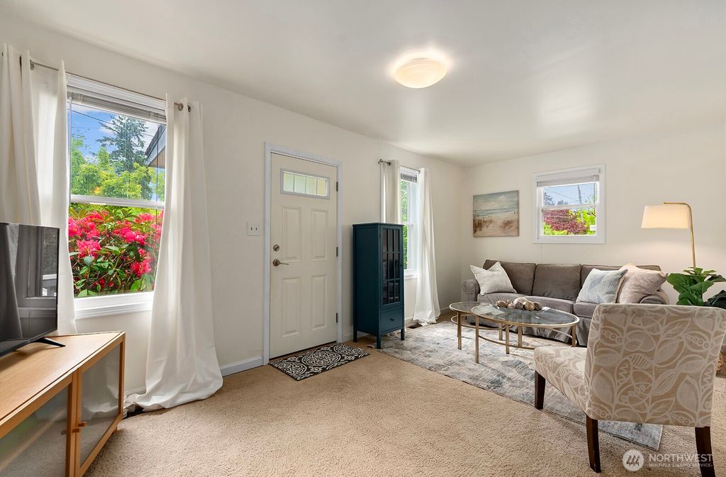 Photo of 8844 18th Avenue SW, Seattle, WA 98106 (MLS # 2527841)