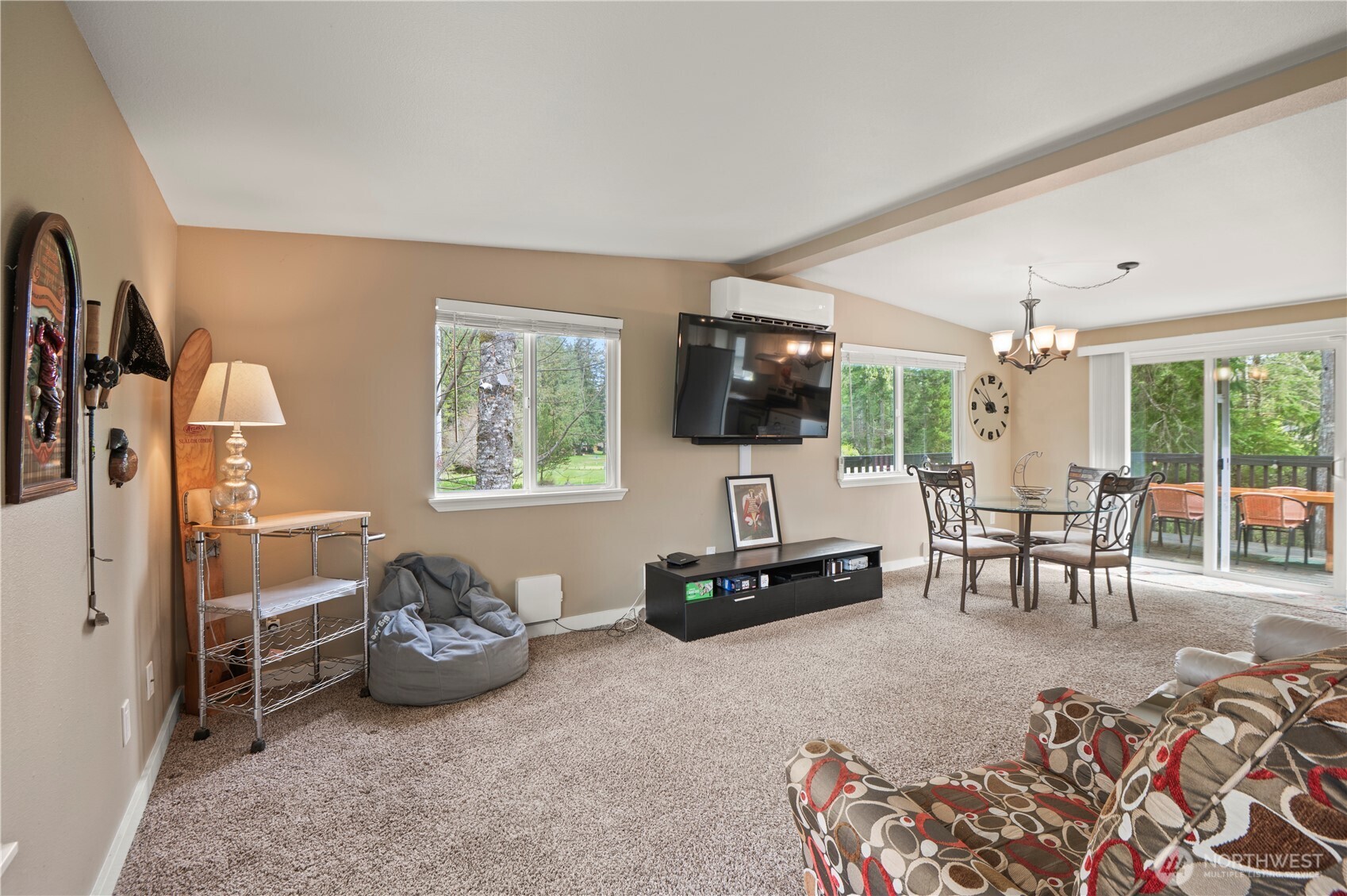 170 E Country Club Drive N