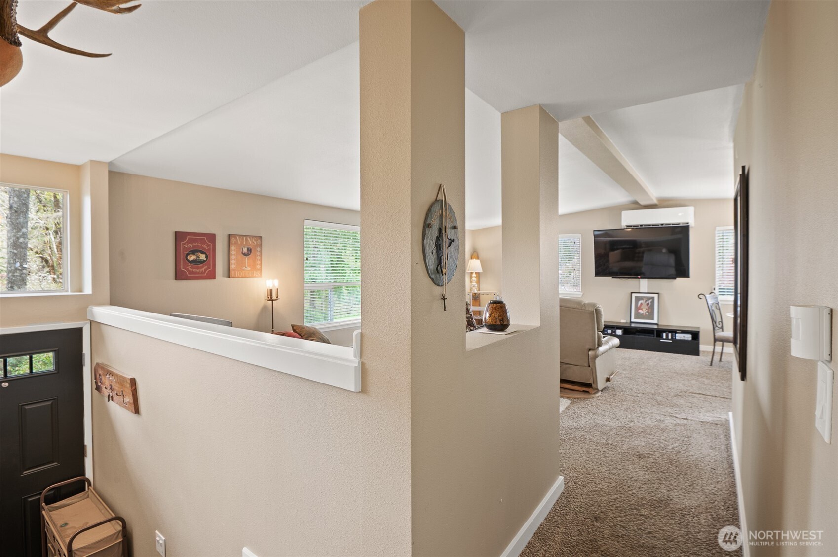 170 E Country Club Drive N