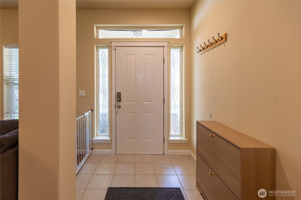 Photo of 4959 Balustrade Boulevard SE, Lacey, WA 98513 (MLS # 2516187)