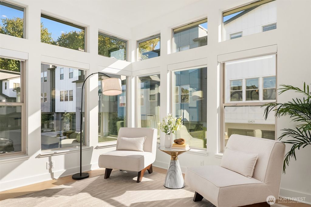 Photo of 13368 SE 68th Place, Newcastle, WA 98059 (MLS # 2490514)