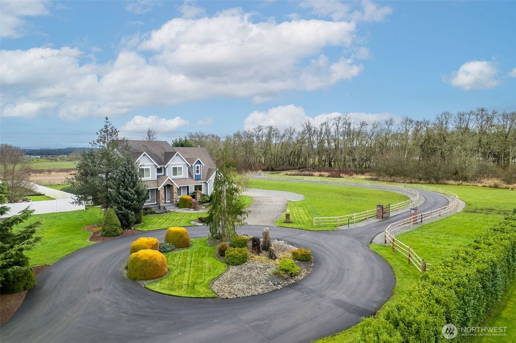 Photo of 26213 13th Avenue E, Spanaway, WA 98387 (MLS # 2487565)