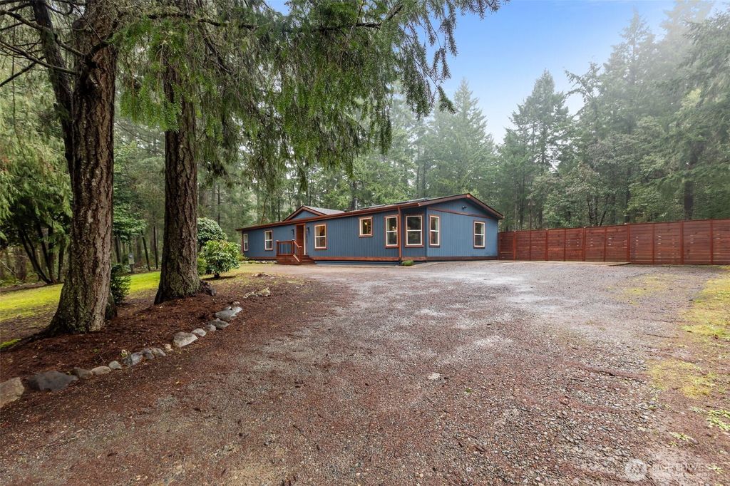 Photo of 12433 Carriage Place SE, Olalla, WA 98359 (MLS # 2475826)