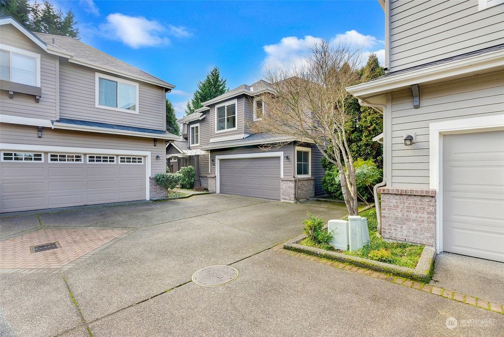Photo of 15815 NE 95th Way #39, Redmond, WA 98052 (MLS # 2030499)