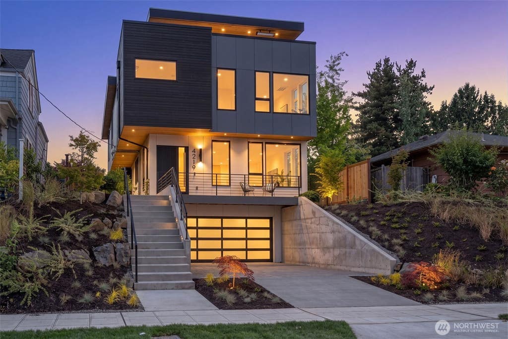 Photo of 4219 51st Avenue S, Seattle, WA 98118 (MLS # 2571341)