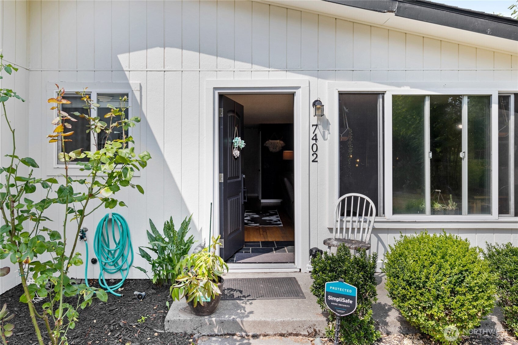 7402 E F St