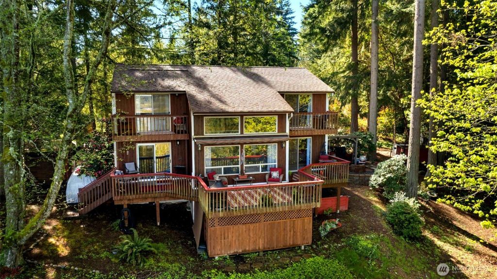 Photo of 3300 Marjorie Lane SE, Port Orchard, WA 98366 (MLS # 2509169)