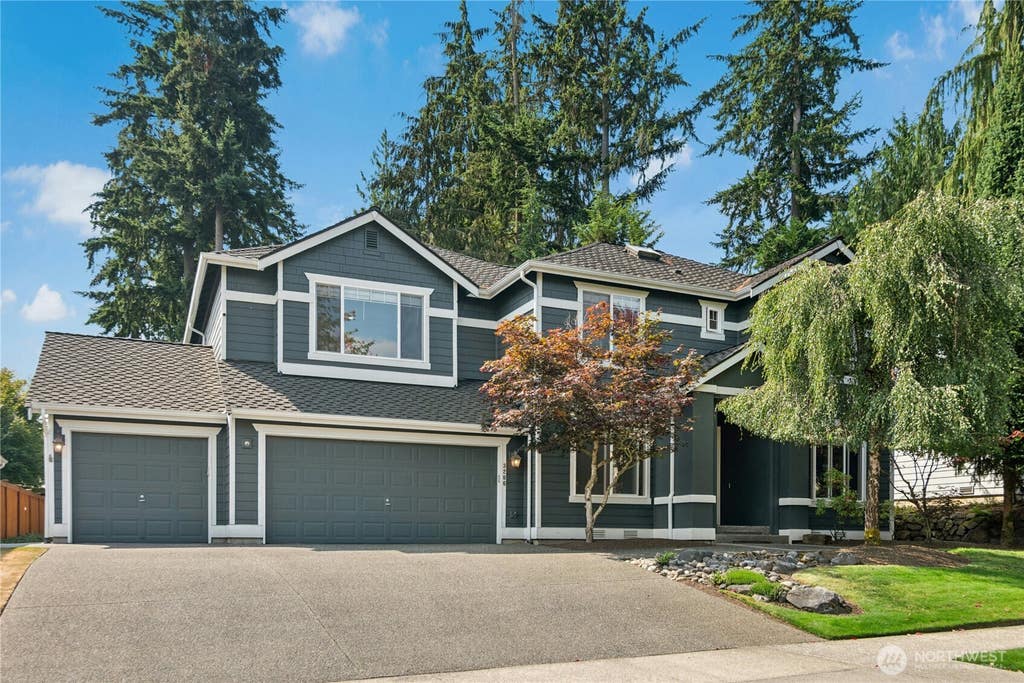 Photo of 3206 145TH Place SE, Mill Creek, WA 98012 (MLS # 2568761)