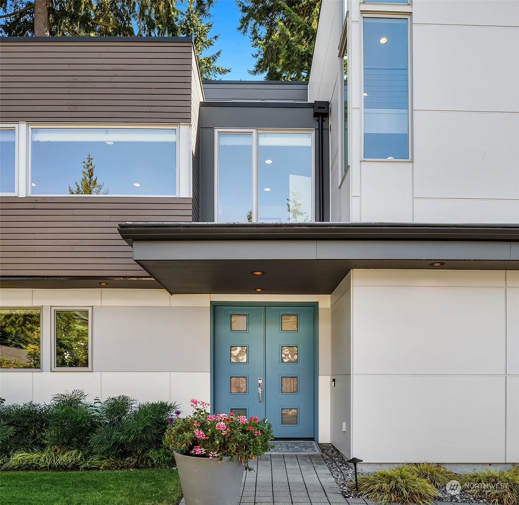 Photo of 8435 SE 36th Street, Mercer Island, WA 98040 (MLS # 2144199)