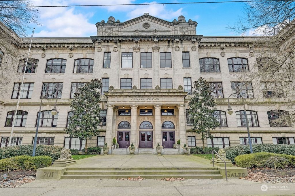 Photo of 201 Galer Street #331, Seattle, WA 98109 (MLS # 2204708)