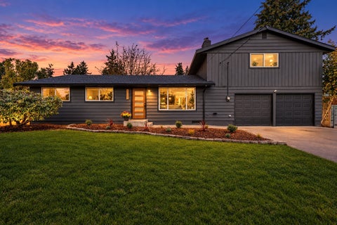 Photo of 1001 139th Street E, Tacoma, WA 98445 (MLS # 2599129)