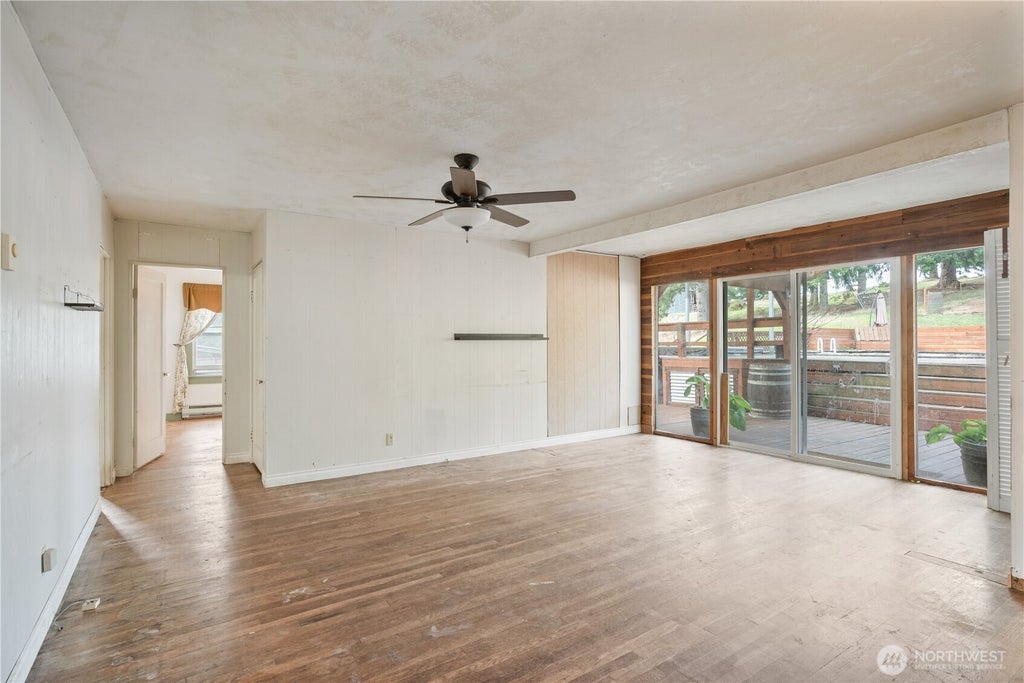 Photo of 2008 Spirit Lake Highway, Castle Rock, WA 98611 (MLS # 2589666)