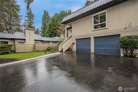 Photo of 1607 102nd Place NE #D1, Bellevue, WA 98004 (MLS # 2557524)