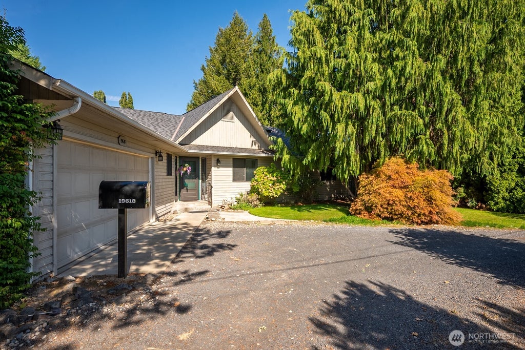 Photo of 19618 NW Braeburn Drive, Soap Lake, WA 98851 (MLS # 2588064)