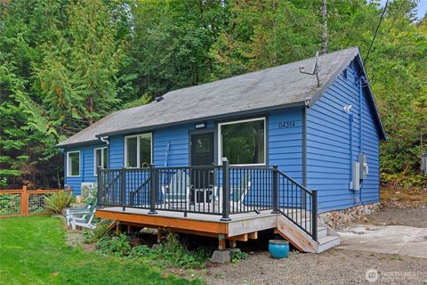 Photo of 304314 Highway 101, Brinnon, WA 98320 (MLS # 2498000)