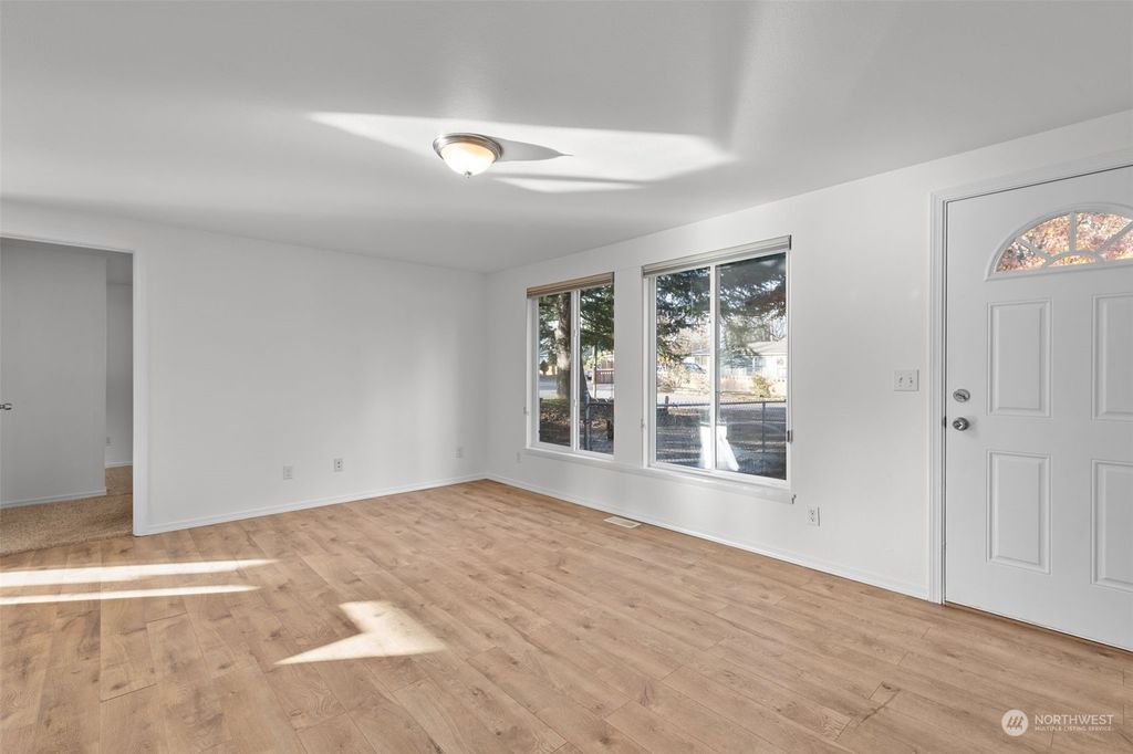 Photo of 12103 SE 161st Street, Renton, WA 98058 (MLS # 2179775)