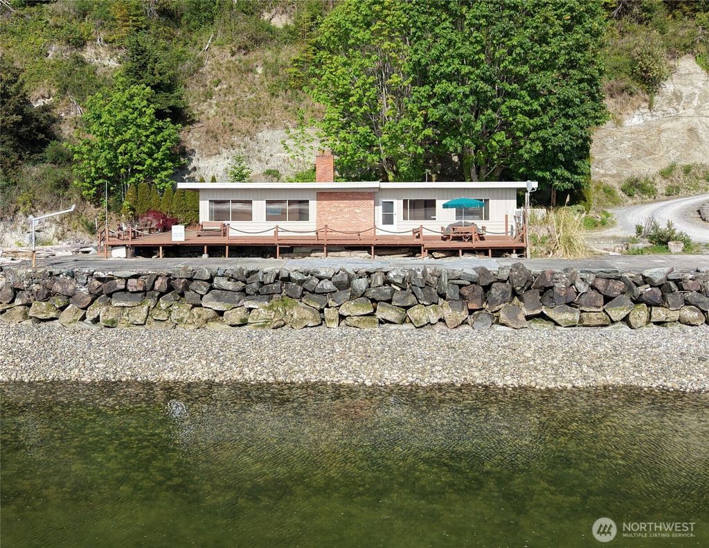 Photo of 1085 Rockaway Lane, Camano Island, WA 98282 (MLS # 2527611)