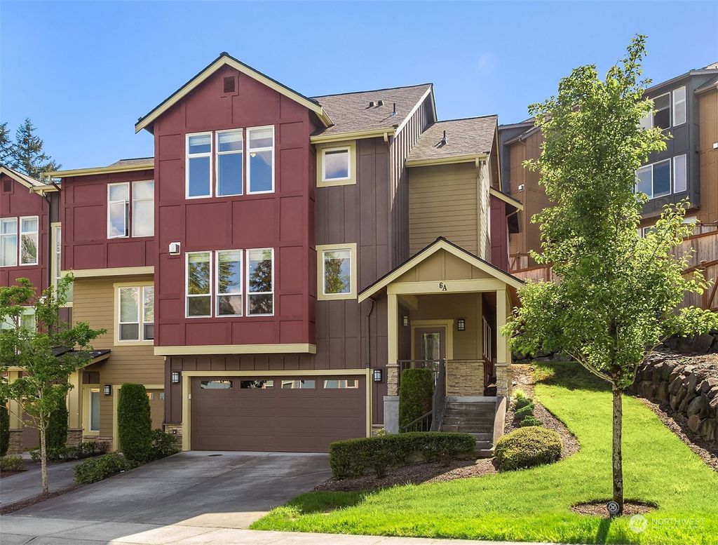 Photo of 900 228th Avenue NE #6A, Sammamish, WA 98074 (MLS # 2241468)