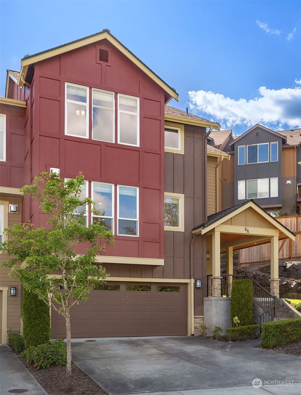 Photo of 900 228th Avenue NE #6A, Sammamish, WA 98074 (MLS # 2241468)