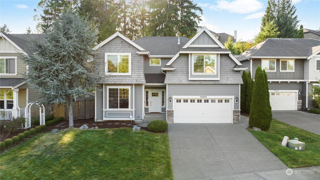 Photo of 35225 4th Place SW, Federal Way, WA 98023 (MLS # 2152517)