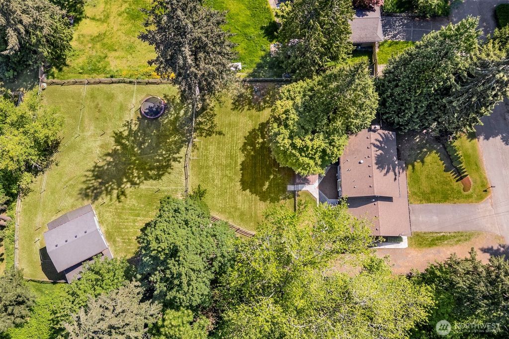 Photo of 4434 137th Avenue NE, Bellevue, WA 98005 (MLS # 2528737)