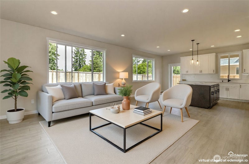 15106 Carter Loop SE