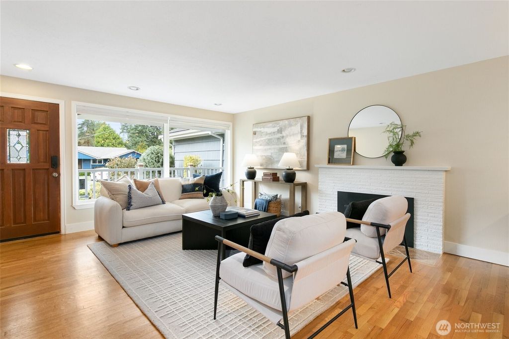 Photo of 14020 Bagley Avenue N, Seattle, WA 98133 (MLS # 2446820)