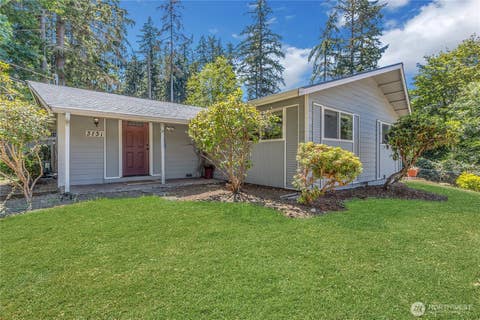 Photo of 3131 S 368th Street, Federal Way, WA 98003 (MLS # 2562271)