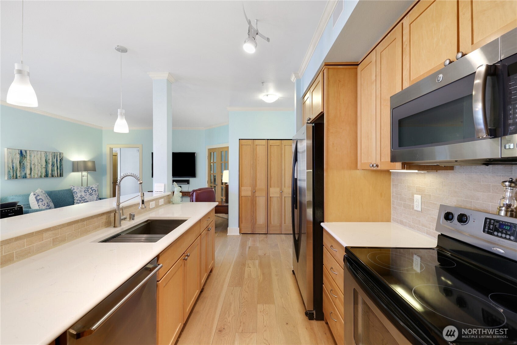 1501 Tacoma Avenue S 212