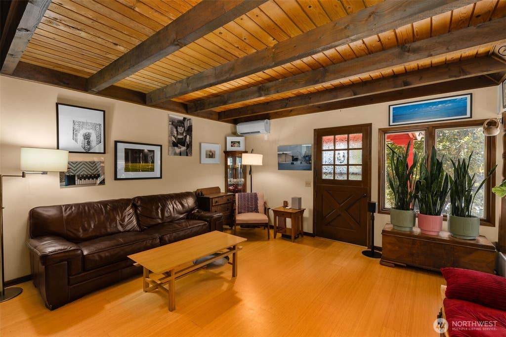 Photo of 10911 Renton Issaquah Road SE, Issaquah, WA 98027 (MLS # 2549370)