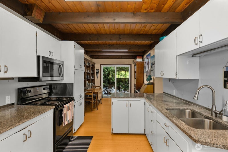 10911 Renton Issaquah Road SE