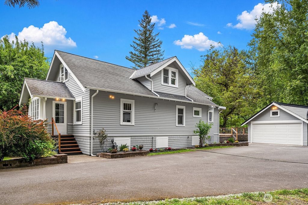 Photo of 8217 Mountain Avenue SE, Snoqualmie, WA 98065 (MLS # 2499366)