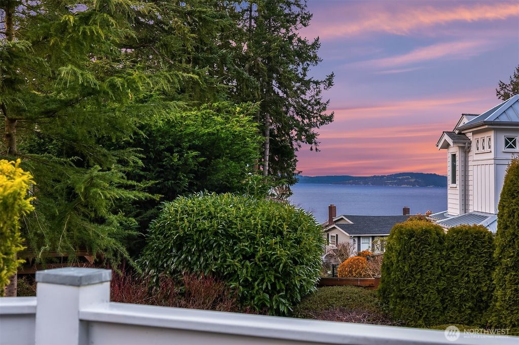 Photo of 9225 Olympic View Drive, Edmonds, WA 98020 (MLS # 2481074)