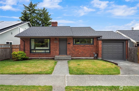 Photo of 5028 41st Avenue SW, Seattle, WA 98136 (MLS # 2534845)