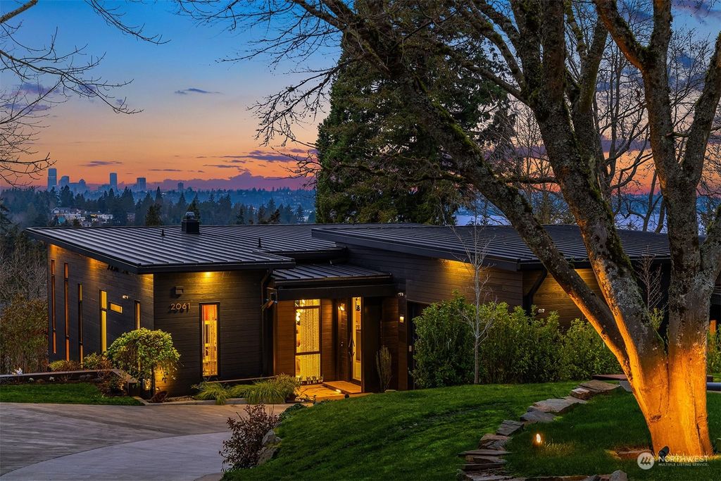 Photo of 2061 82nd Avenue SE, Mercer Island, WA 98040 (MLS # 2323539)