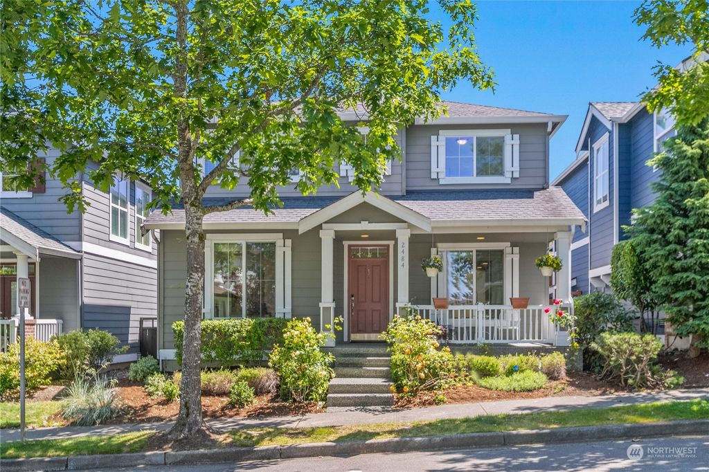 Photo of 2484 30th Avenue NE, Issaquah, WA 98029 (MLS # 2253218)