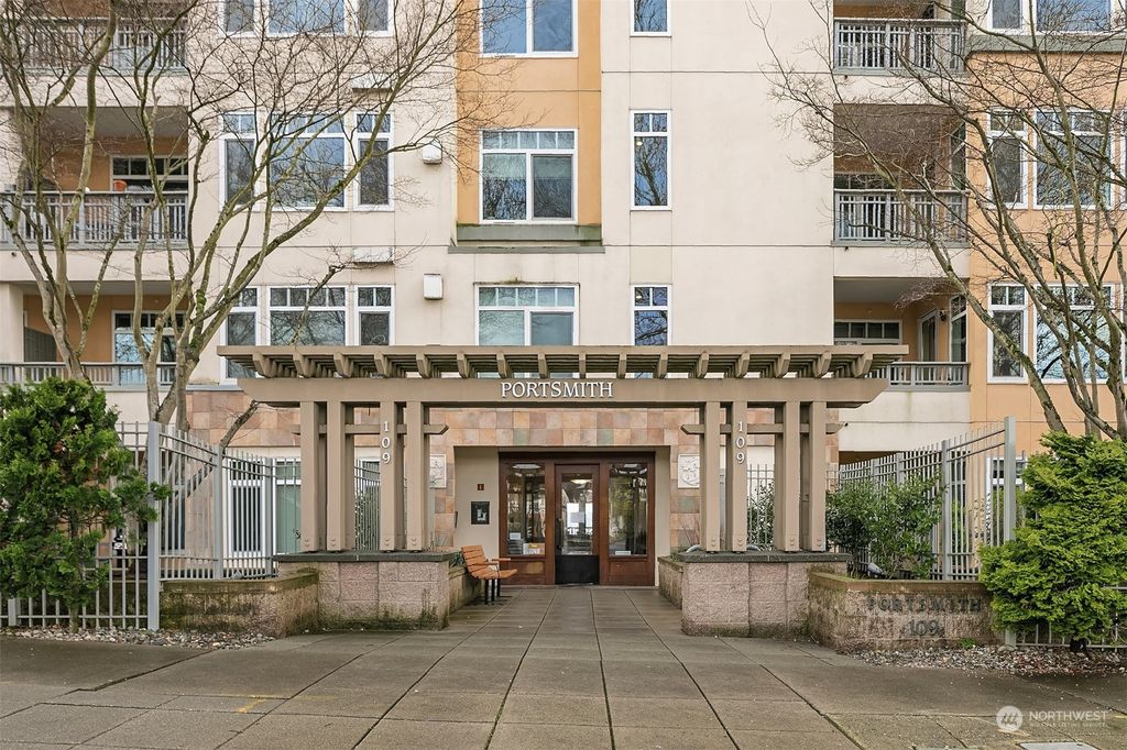 Photo of 109 2nd Street S #333, Kirkland, WA 98033 (MLS # 2038486)