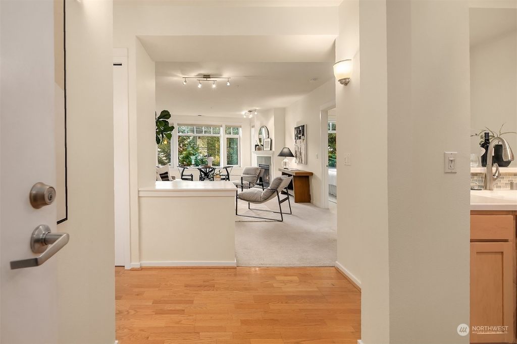 Photo of 109 2nd Street S #333, Kirkland, WA 98033 (MLS # 2038486)