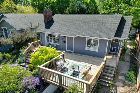 6827 36th Avenue NE Seattle WA 98115